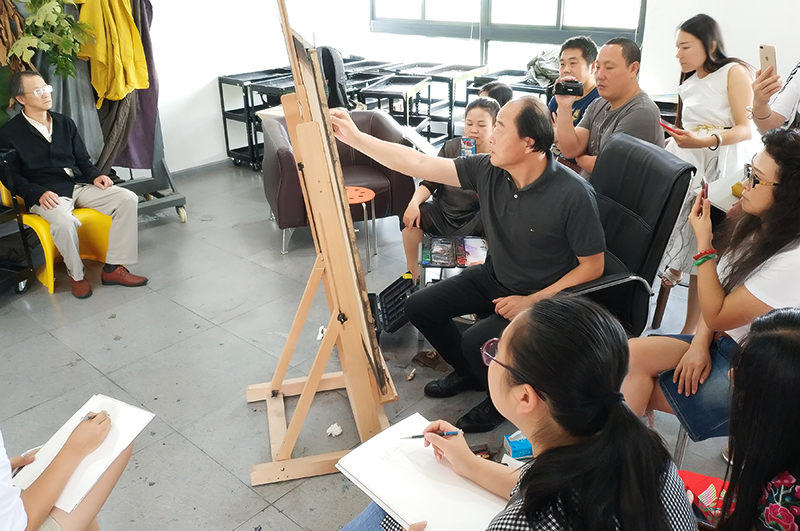 凤凰高研班导师:周刚